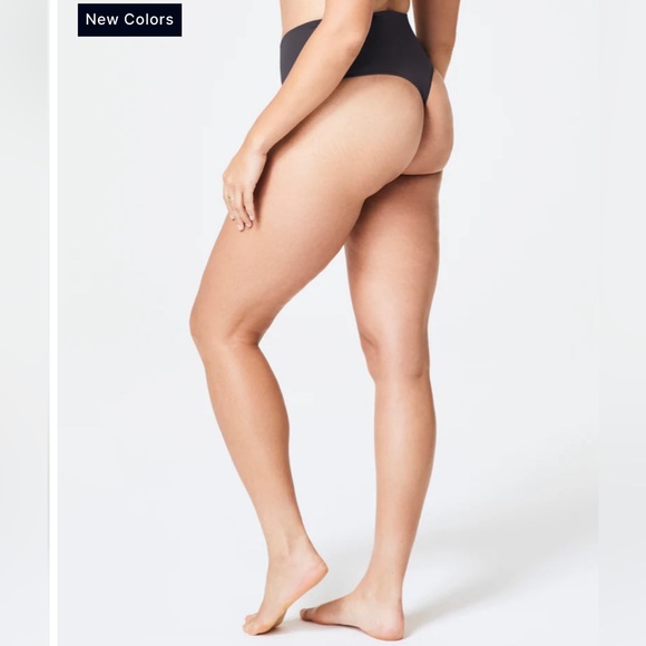 NWT SPANX Shape Extraordinary Silver Moon Color Thong Women’s Undergarment - Picture 2 of 6